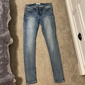 BKE Payton mid rise skinny jean. Size 28 x 33.5